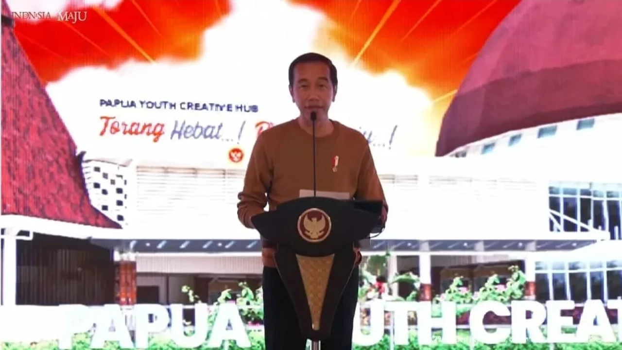 Presiden Jokowi Dibuat Bangga atas Kecanggihan Gadget TOP.ID Buatan Anak Muda Papua