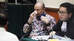 Bacakan Pleidoi, Teddy Minahasa Pamerkan Rentetan Penghargaannya 3 37083ea98de9e42c4b25b6d6d28a04e0