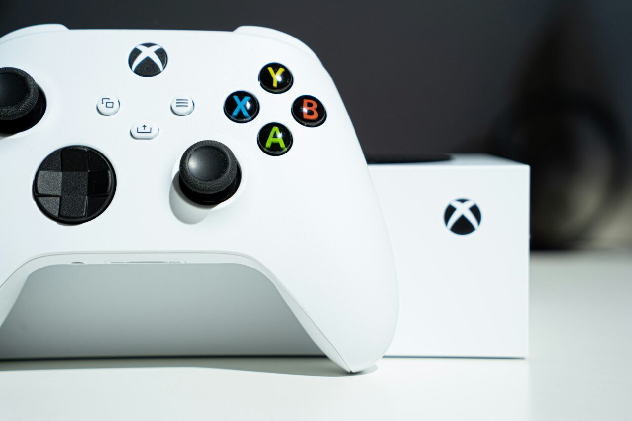 Phil Spencer Xbox Tetap Berkomitmen pada Media Fisik