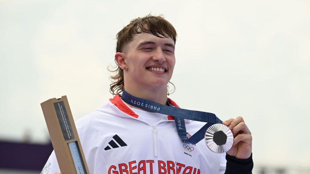 Paris 2024 : Kieran Reilly flips his way to BMX silver