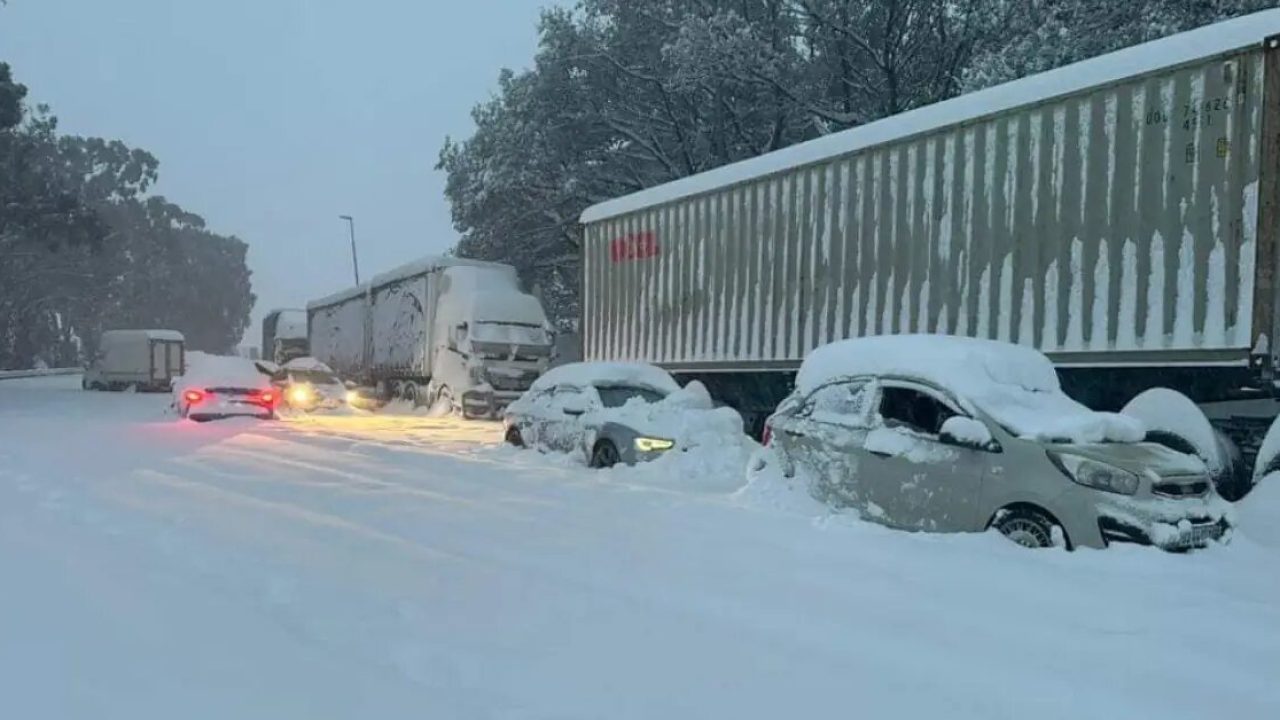 A Rare Winter South African Snow Storm